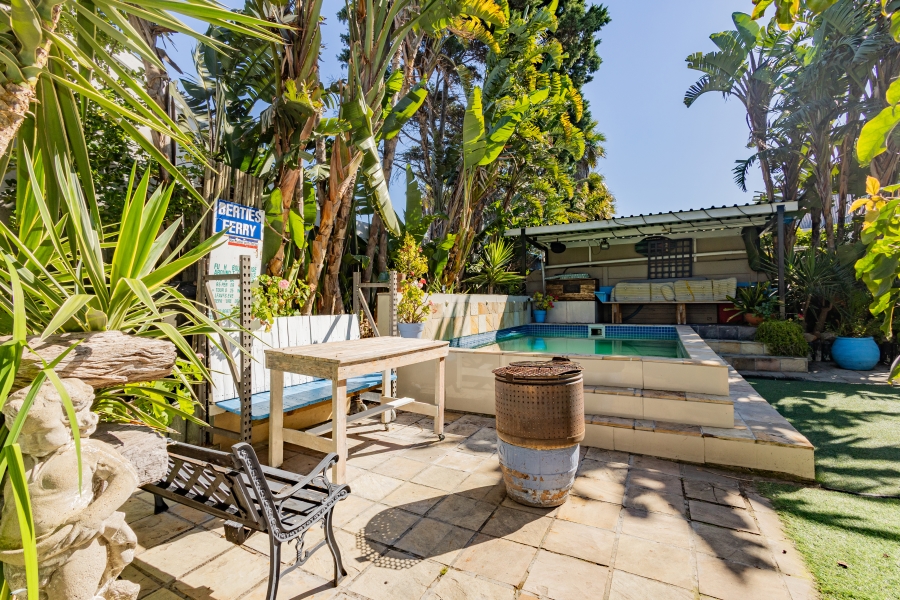 13 Bedroom Property for Sale in Sunset Beach Western Cape